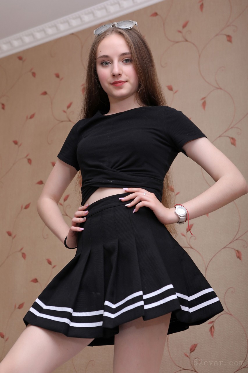 Katie黑色JK裙写真