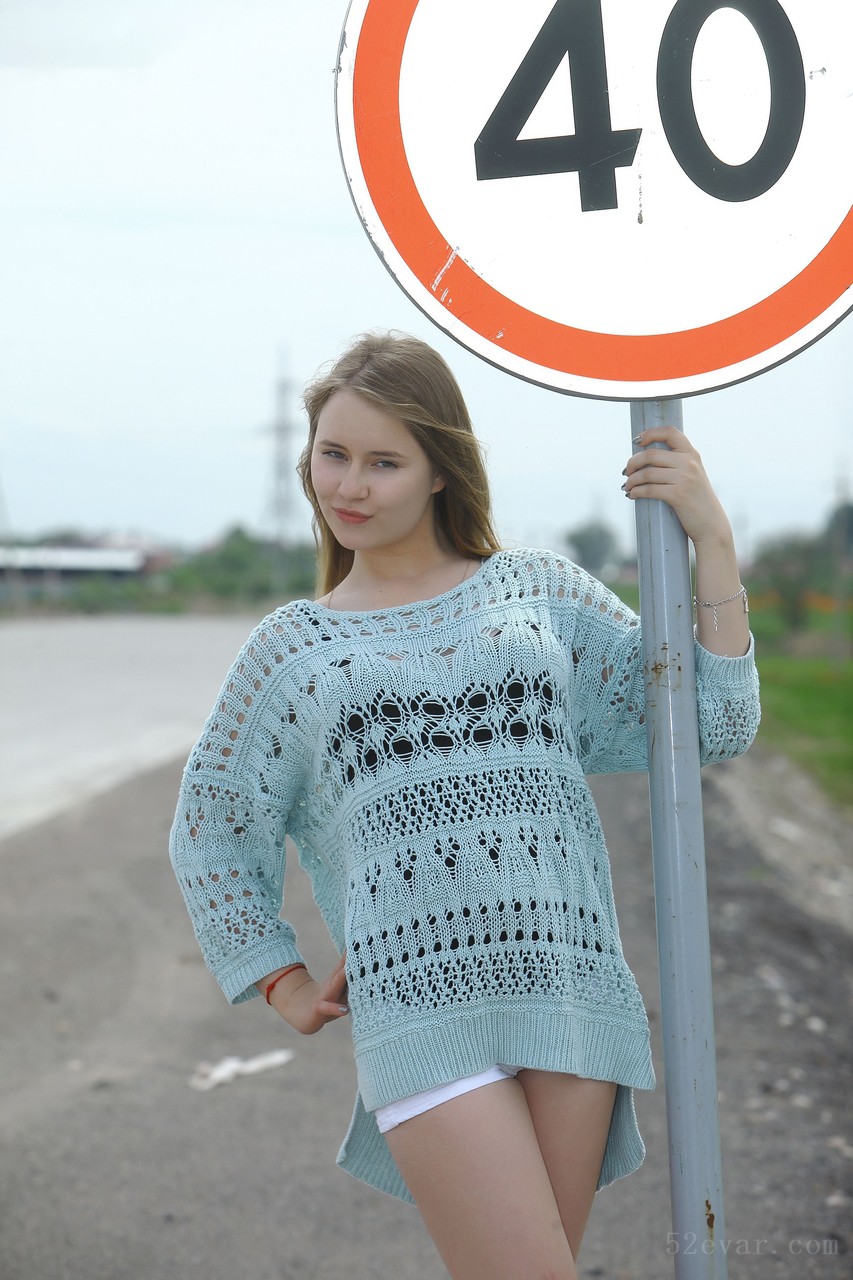 Hanna蓝色毛衣写真