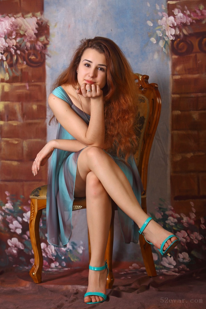 [158P] Yuliya渐变彩裙写真